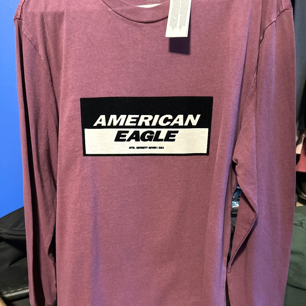 American Eagle Crew Neck Shirt